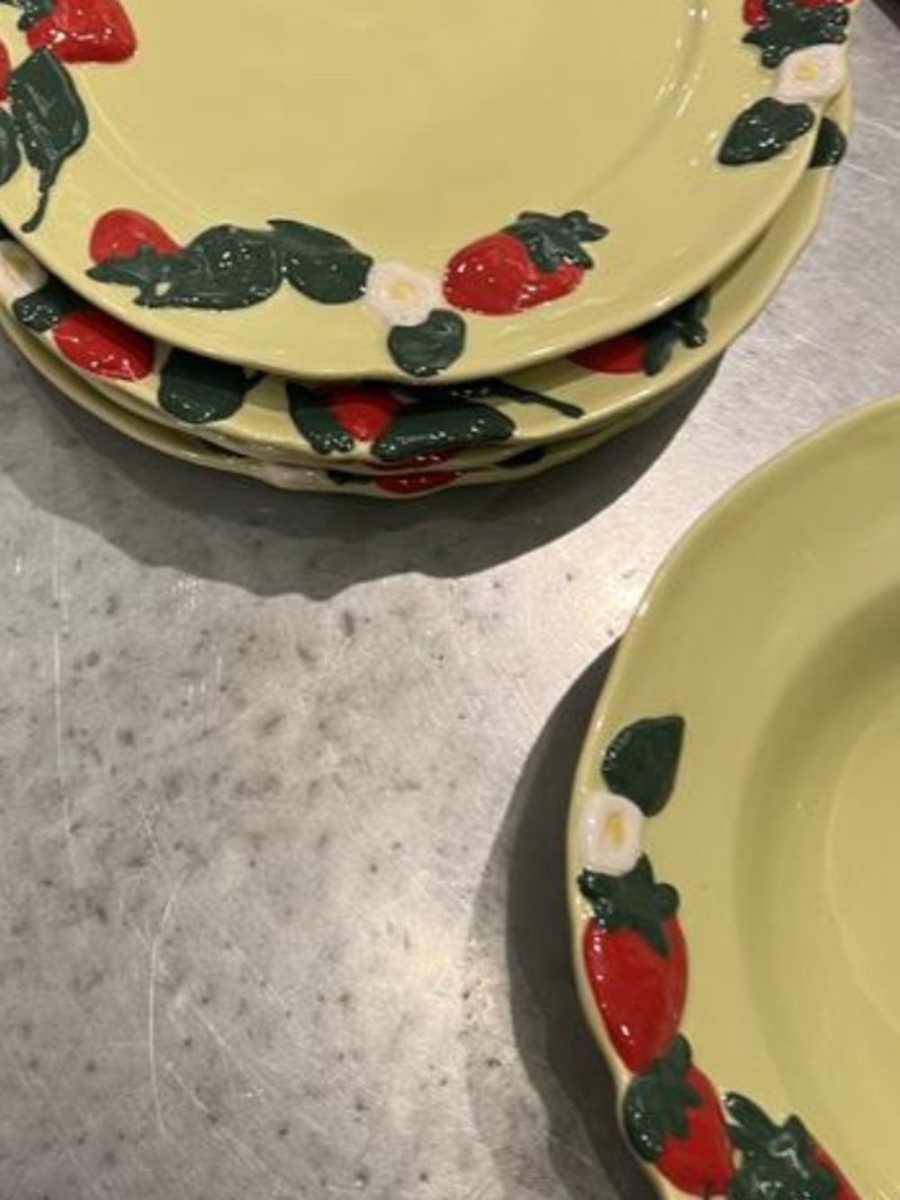 Anthropologie Foster icon stoneware Chartreuse Strawberry Rim Ceramic Plate